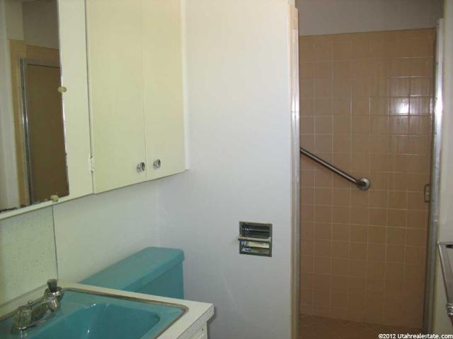 55 E 6100 S, Murray, UT 84157 — photo 7