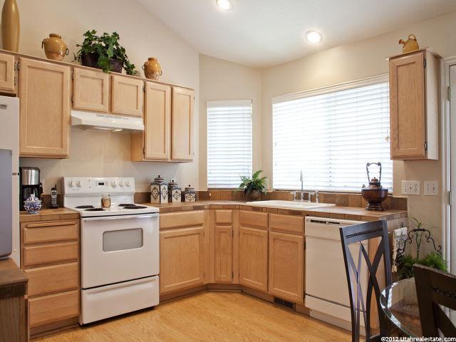 587 E Downing St #13, Midvale, UT 84047 — photo 4