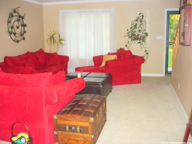 1032 River Bend Ln, Ogden, UT 84404 — photo 2