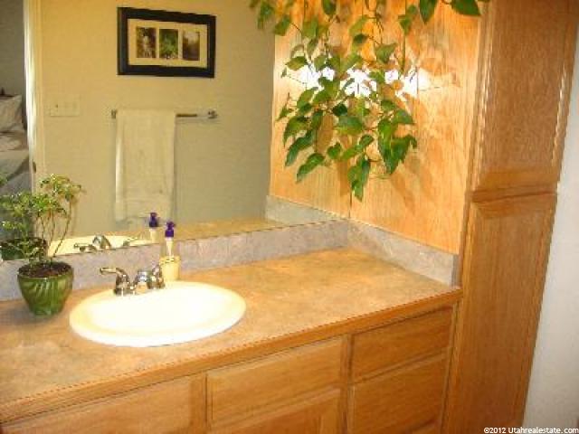 1032 River Bend Ln, Ogden, UT 84404 — photo 6