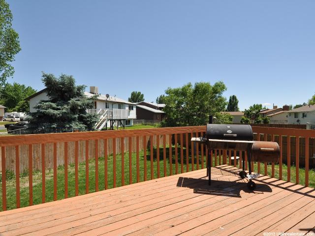 597 W 1225 N, Clinton, UT 84015 — photo 2