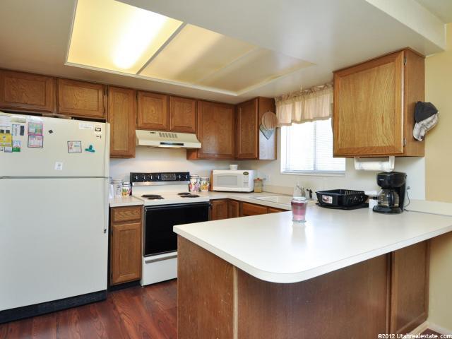 597 W 1225 N, Clinton, UT 84015 — photo 3