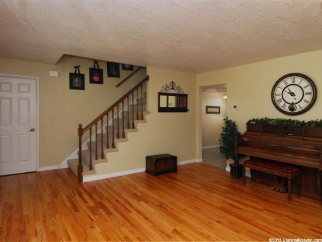 768 S Aspen Way, Layton, UT 84040 — photo 4