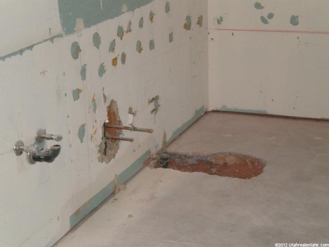 748 E 900 S, St. George, UT 84790 — photo 5