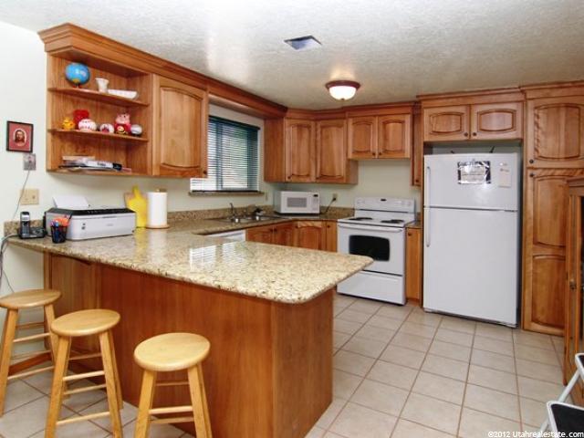 5849 S Cedar Ln E, South Ogden, UT 84403 — photo 3