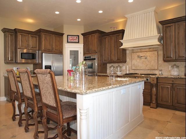 828 W 2075 S, Syracuse, UT 84075 — photo 9