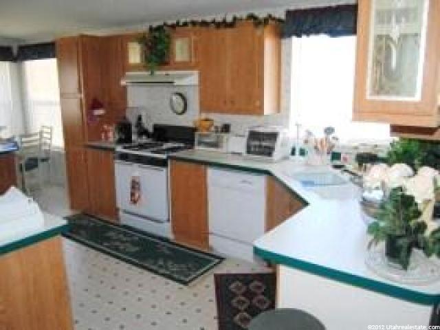 1350 W 300 N ##64, Clearfield, UT 84015 — photo 3