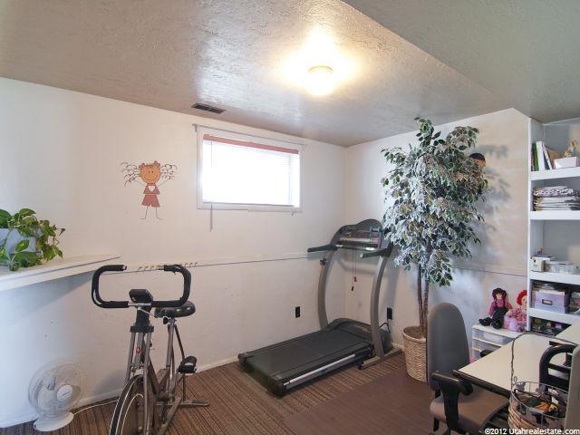 3083 W 1925 N, Clinton, UT 84015 — photo 11
