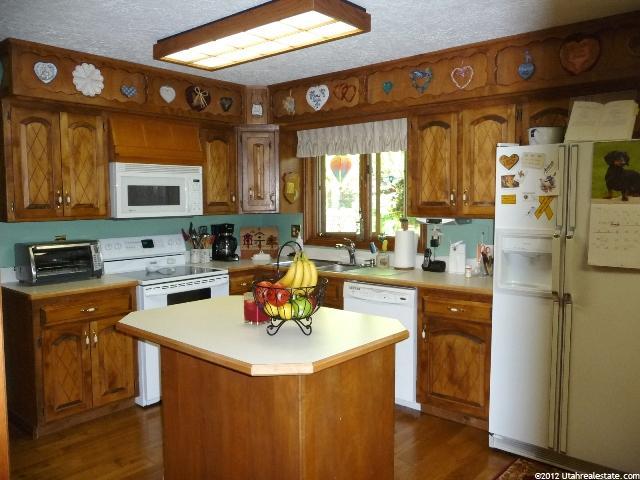 1340 Cliffside Dr, Logan, UT 84321 — photo 5
