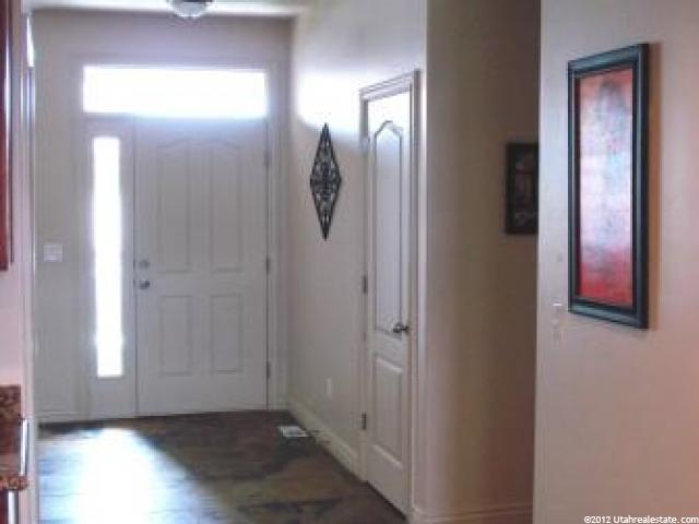 1423 Aberdeen Pl, Syracuse, UT 84075 — photo 2