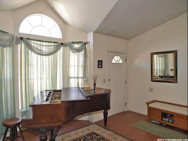 7779 S Strawberry Loop, West Jordan, UT 84084 — photo 2