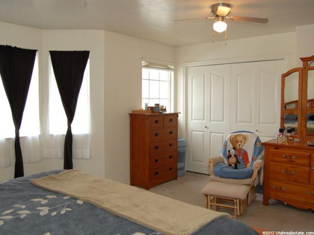 1008 E Sara Ln S, Ogden, UT 84404 — photo 7