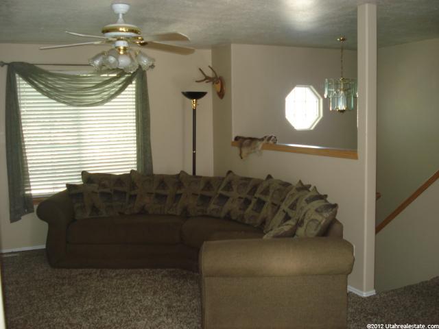 1521 N 2275 W, Clinton, UT 84015 — photo 6