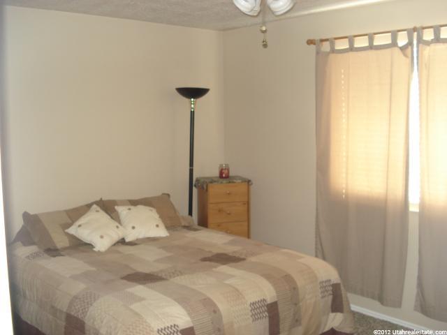 1521 N 2275 W, Clinton, UT 84015 — photo 9