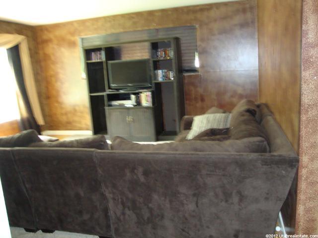 1228 E Douglas St S, Ogden, UT 84404 — photo 3