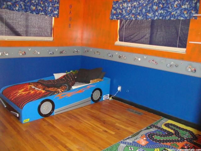 1228 E Douglas St S, Ogden, UT 84404 — photo 9