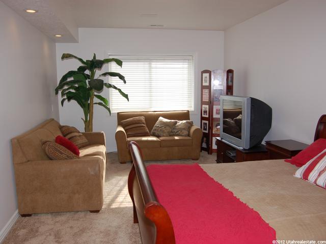 4 Pepperwood Pointe, Sandy, UT 84092 — photo 8