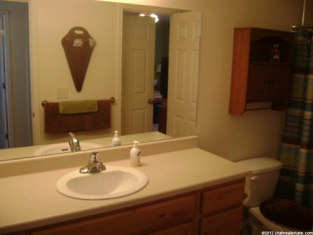 652 W 800 N #121, Clinton, UT 84015 — photo 11