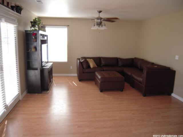 752 E 1950 S, Clearfield, UT 84015 — photo 10