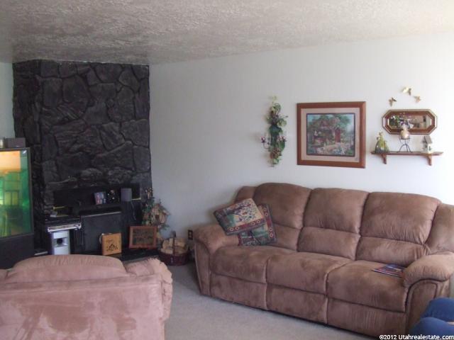 5898 S 3000 W, Roy, UT 84067 — photo 2