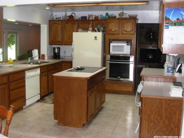 1616 E 1000 N, Layton, UT 84040 — photo 3