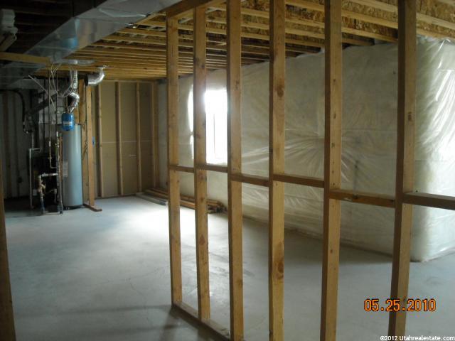319 Meadow Ln, Providence, UT 84332 — photo 12