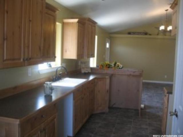 5160 S 3150 E, Vernal, UT 84078 — photo 3