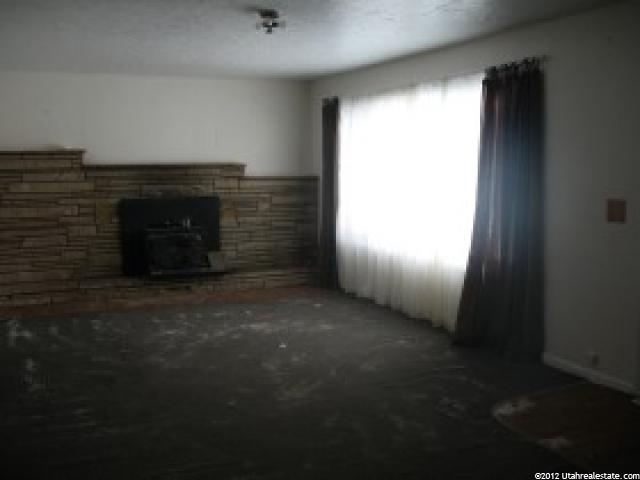 1048 E 2000 N, Vernal, UT 84078 — photo 3