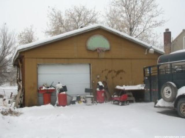 1048 E 2000 N, Vernal, UT 84078 — photo 6