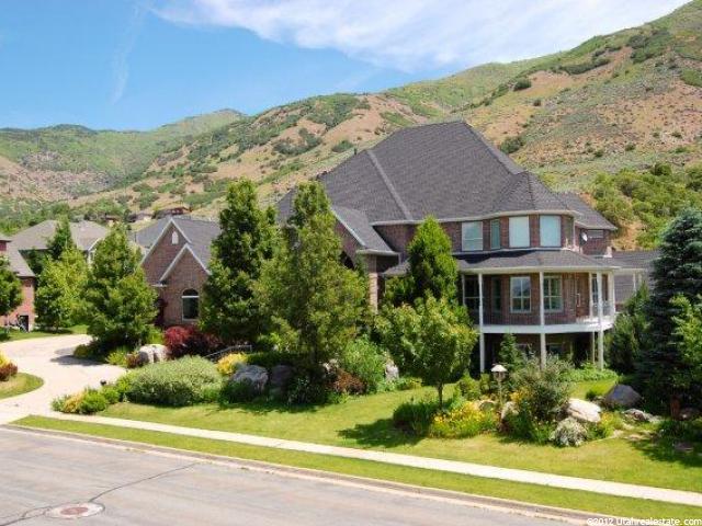 877 S Signal Hl E, Fruit Heights, UT 84037 — photo 2