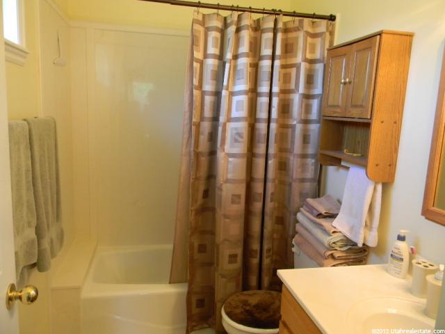 537 E 2450 N, North Ogden, UT 84414 — photo 9