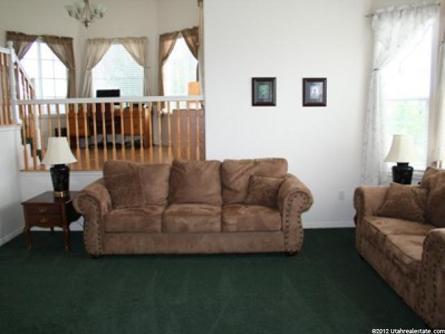 2877 W 2175 N, Clinton, UT 84015 — photo 2