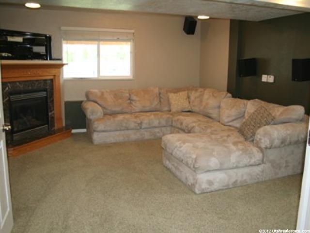 2877 W 2175 N, Clinton, UT 84015 — photo 12