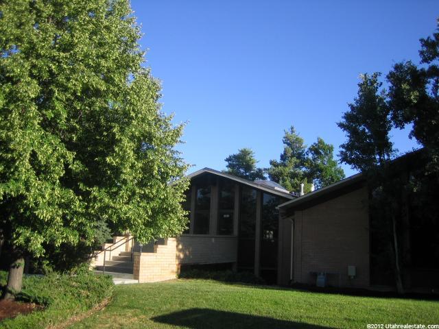 2091 E Murray Holladay Rd, Holladay, UT 84117 — photo 2