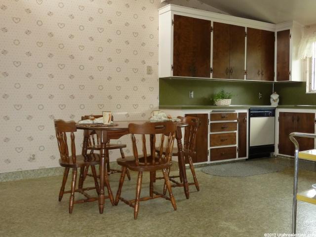 353 W 1350 N, Bountiful, UT 84010 — photo 5