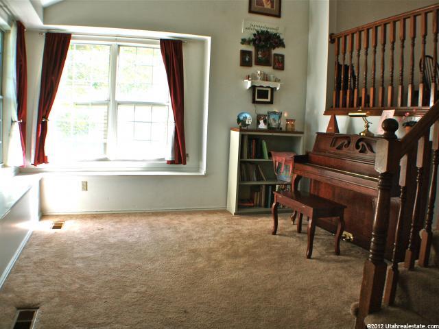 98 N 400 W, Clearfield, UT 84015 — photo 2