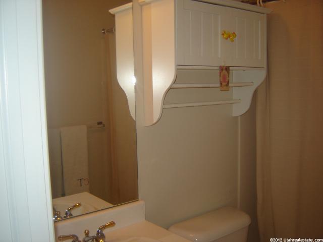 908 N Mountain View Dr, Centerville, UT 84014 — photo 5