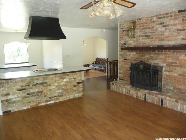 24 Rollingwood Ln, Sandy, UT 84092 — photo 4