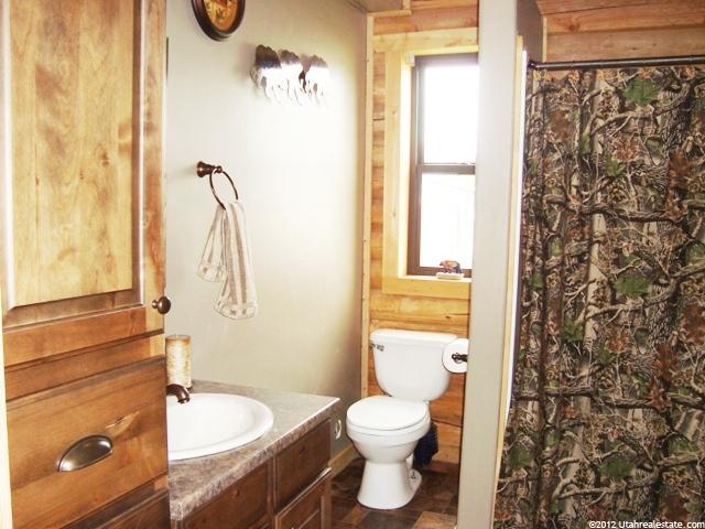 85 N 200 E, Paris, ID 83261 — photo 9