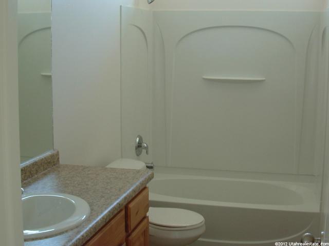 385 E 700 S #J, Vernal, UT 84078 — photo 5