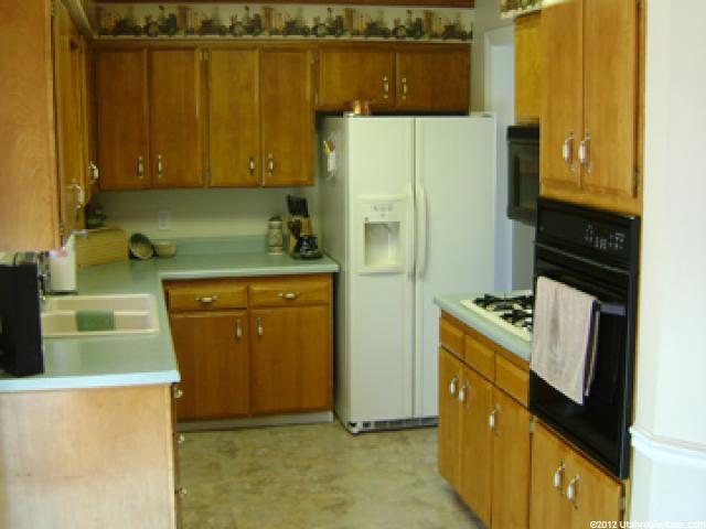 2393 W 4700 S, Roy, UT 84067 — photo 4