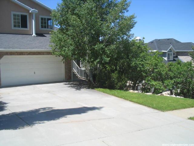 4207 S Skyline Dr, Ogden, UT 84403 — photo 2