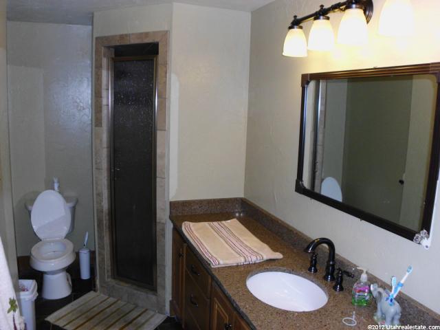 498 E 1200 N, Logan, UT 84341 — photo 9