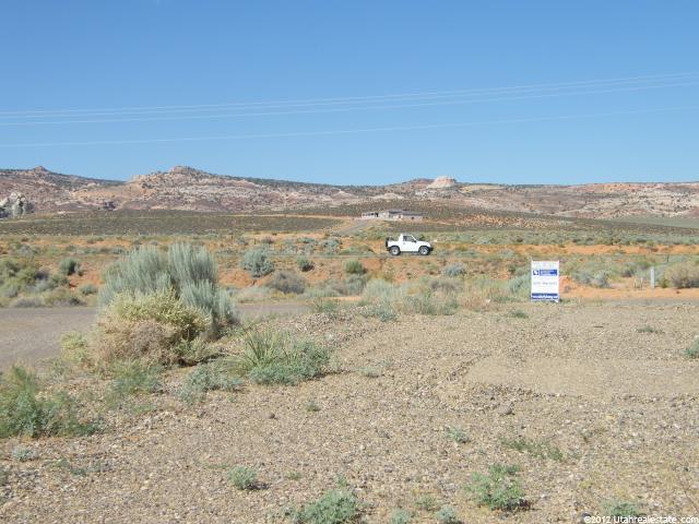 635 Independance Dr, Big Water, UT 84741 — photo 5