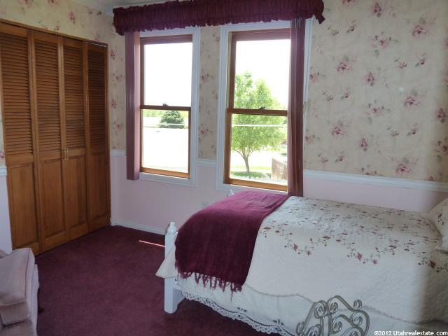 1085 Mountain Rd N, Ogden, UT 84404 — photo 9