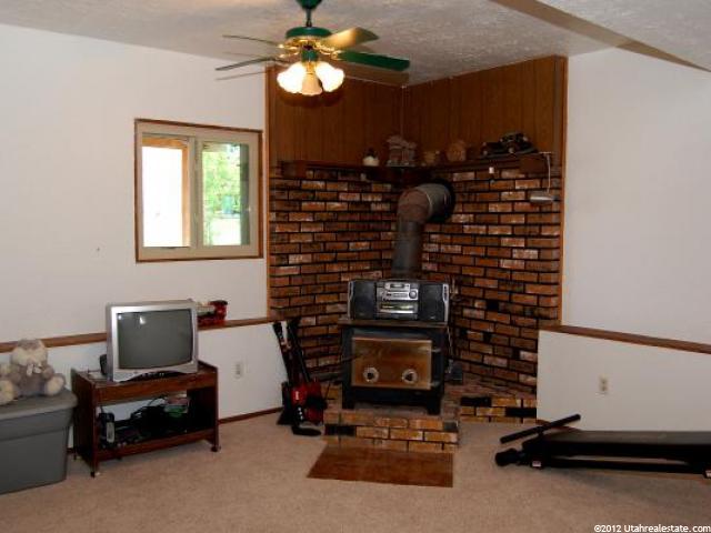 5864 S 2900 W, Roy, UT 84067 — photo 7