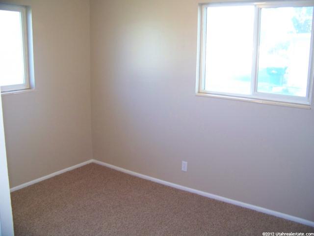 363 N Ann, Clearfield, UT 84015 — photo 5