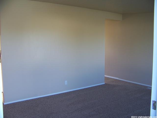 363 N Ann, Clearfield, UT 84015 — photo 7