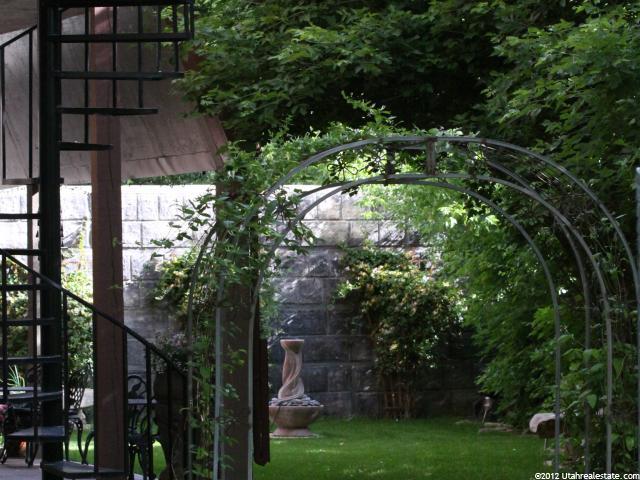 5648 S 1150 W, Riverdale, UT 84405 — photo 6
