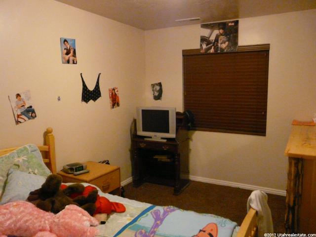 215 S 600 E, Mt Pleasant, UT 84647 — photo 3